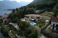 4-Schlafzimmer-Villa 372 m² Muo, Montenegro