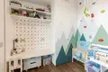 Mieszkanie 3 pokoi 161 m² Ryga, Łotwa