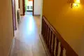 Villa de 4 dormitorios 360 m² Ribarroja del Turia, Španjolska