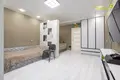 Mieszkanie 2 pokoi 77 m² Mińsk, Białoruś