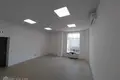 Propiedad comercial 3 habitaciones 315 m² en Riga, Letonia