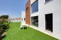 5 bedroom house 250 m² Torrevieja, Spain