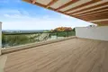 Mieszkanie 2 pokoi 100 m² San Pedro Alcantara, Hiszpania