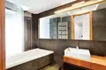 Commercial property 3 rooms 73 m² in Krakow, Poland