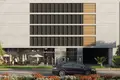 Complexe résidentiel The Portman residential complex with a swimming pool and lounge areas close to Burj Khalifa and Dubai Marina, JVC, Dubai, UAE