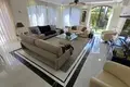Wohnung 2 Schlafzimmer 359 m² Marbella, Spanien