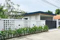 2 bedroom Villa 216 m² Si Sunthon, Thailand