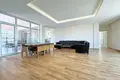 Pomieszczenie biurowe 3 pokoi 200 m² w Tbilisi, Gruzja
