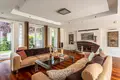 House 440 m² in Warsaw, Poland