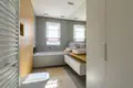 Mieszkanie 3 pokoi 76 m² Warszawa, Polska