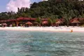 Exclusivo Complejo Turístico Operativo en Isla Pulau Tinggi (3.7 Ha, 88 Unidades) — $5,000,000