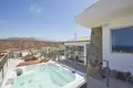 Villa de tres dormitorios 210 m² Palm Mar Arona, Španjolska