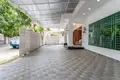 Willa 5 pokojów 264 m² w Sangkat Phsar Daeum Thkov, Kambodża
