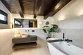 5 bedroom house 227 m² San Pedro Alcantara, Spain