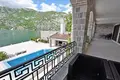 Villa de 7 dormitorios 554 m² Risan, Montenegro