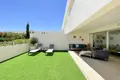 Mieszkanie 2 pokoi 141 m² Torrevieja, Hiszpania
