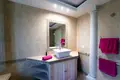 8 bedroom House 710 m² Artola, Spain