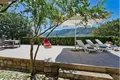 5 room house 330 m² Zrnovnica, Croatia