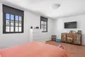Haus 6 Schlafzimmer 240 m² Dos Hermanas, Spanien