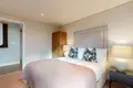 3 bedroom apartment 88 m² in London, United Kingdom