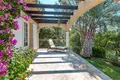 Villa de tres dormitorios 280 m² Francia, Francia