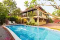 Villa de 3 habitaciones 350 m² en Ciudad de Siem Riep, Camboya