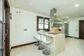5 bedroom house 647 m² Benahavis, Spain