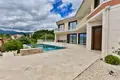 Villa de 4 dormitorios 285 m² Tivat, Montenegro