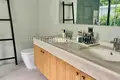 3 bedroom apartment 330 m² Si Sunthon, Thailand
