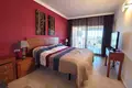Mieszkanie 2 pokoi 100 m² Estepona, Hiszpania