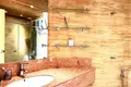Piso independiente 3 habitaciones 163 m² Na Kluea, Tailandia