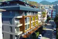Kompleks mieszkalny Furnished 1+1 apartment in the center of Alanya in the Kleopatra Ventri complex.