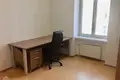 Propiedad comercial 2 habitaciones 72 m² en Riga, Letonia