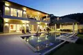 villa de 7 chambres 650 m² Rawai, Thaïlande