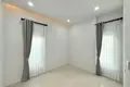 Townhouse 4 bedrooms 100 m² Nong Prue, Thailand