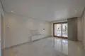 Mieszkanie 2 pokoi 140 m² Marbella, Hiszpania