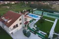 Дом 10 комнат 960 м² Подгорица, Черногория