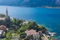 Haus 3 Schlafzimmer 389 m² Dobrota, Montenegro