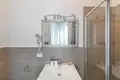 Villa 10 bedrooms 1 035 m² Salo, Italy