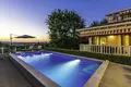 Casa 5 habitaciones 400 m² Grad Labin, Croacia