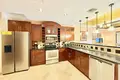 2 bedroom condo 125 m² West Bay, Honduras