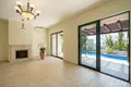 Villa de tres dormitorios 240 m² Tivat, Montenegro
