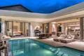 Villa de tres dormitorios 345 m² Si Sunthon, Tailandia