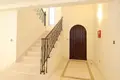 villa de 5 dormitorios 526 m² Abu Dabi, Emiratos Árabes Unidos