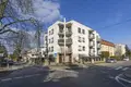 Mieszkanie 3 pokoi 77 m² Warszawa, Polska