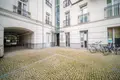 Commercial property 1 room 39 m² in Warsaw, Poland