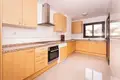 4 bedroom apartment 209 m² Estepona, Spain