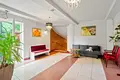 Коммерческое помещение 256 м² Laski, Польша