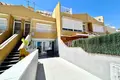 Mieszkanie 2 pokoi 56 m² Torrevieja, Hiszpania