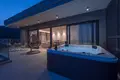 Attique 2 chambres 140 m² Becici, Monténégro